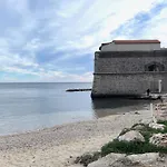 L'escale Mourillon - Plage, Balneo & Soleil Apartament *