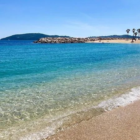 L'escale Mourillon - Plage, Balneo & Soleil Apartament *