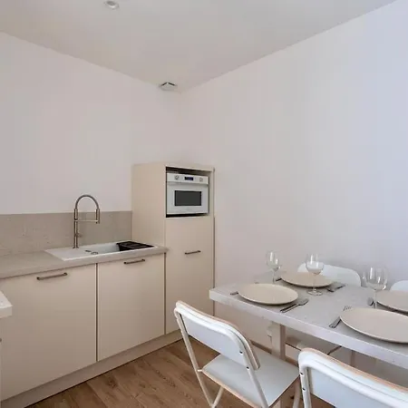 L'escale Mourillon - Plage, Balneo & Soleil Apartament