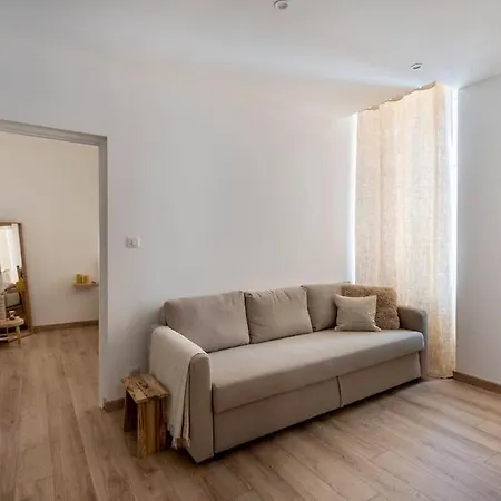 Apartament L'escale Mourillon - Plage, Balneo & Soleil